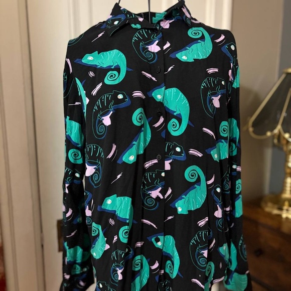 House Brand Chameleon Print Button-Up Shirt – XS/S - Picture 1 of 3